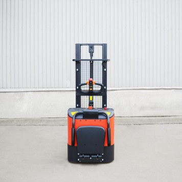 Самоходный Штабелер OXLIFT BX1532E 3200 мм 1500 кг с платформой для оператора-3