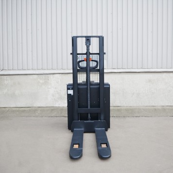 Самоходный Штабелер OXLIFT BX1526E 2600 мм 1500 кг с платформой для оператора-4